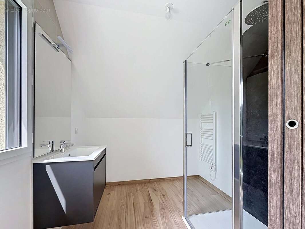 A AUBERVILLE – Maison contemporaine neuve avec 4 chambres et garage - photo 15