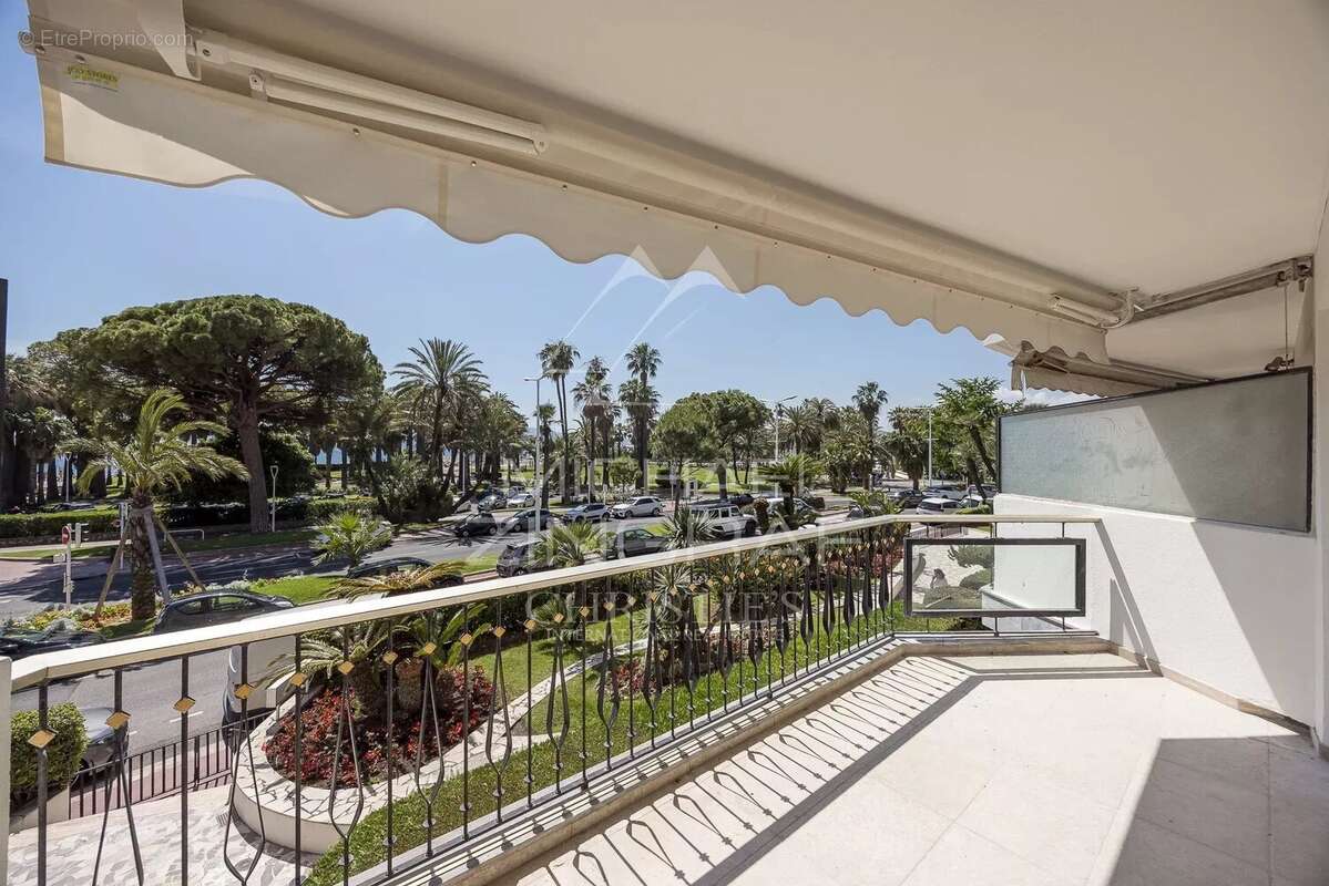 Appartement à CANNES