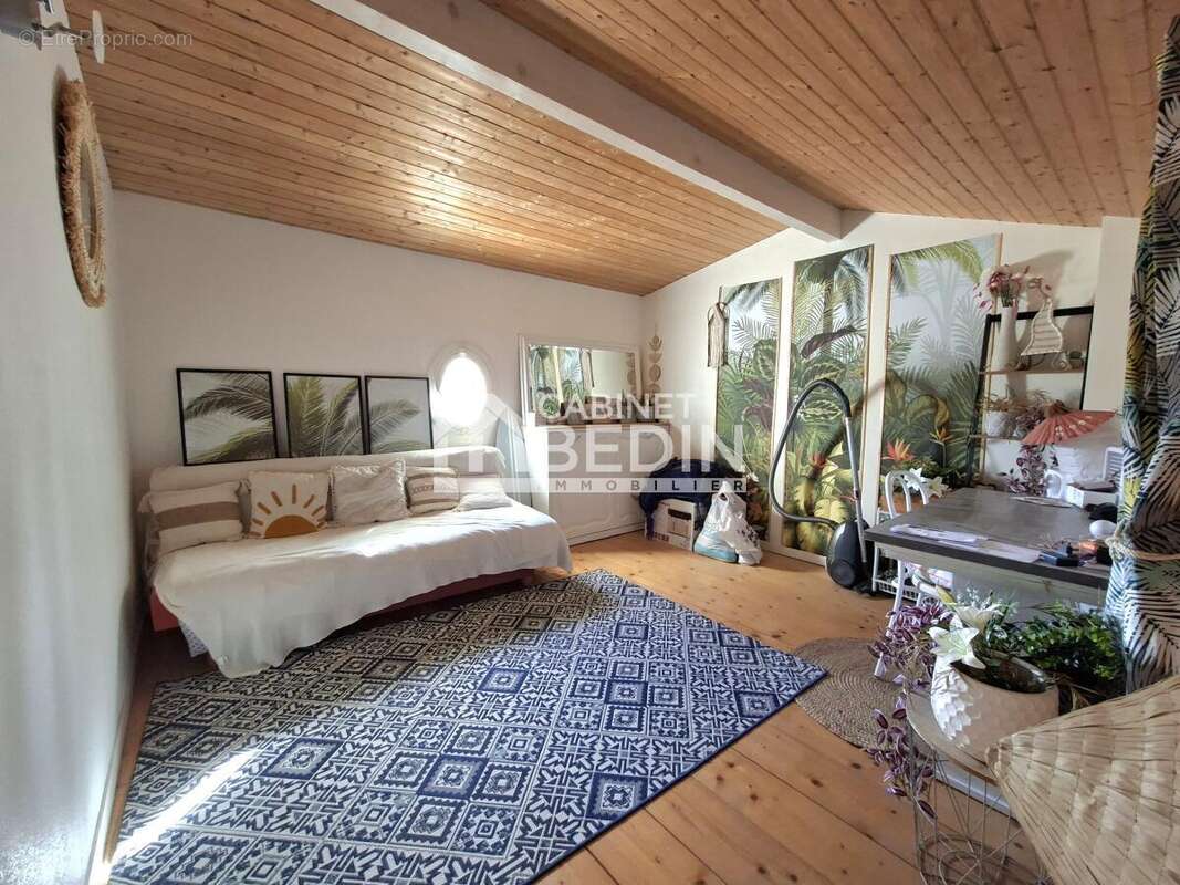 Maison à ARTIGUES-PRES-BORDEAUX