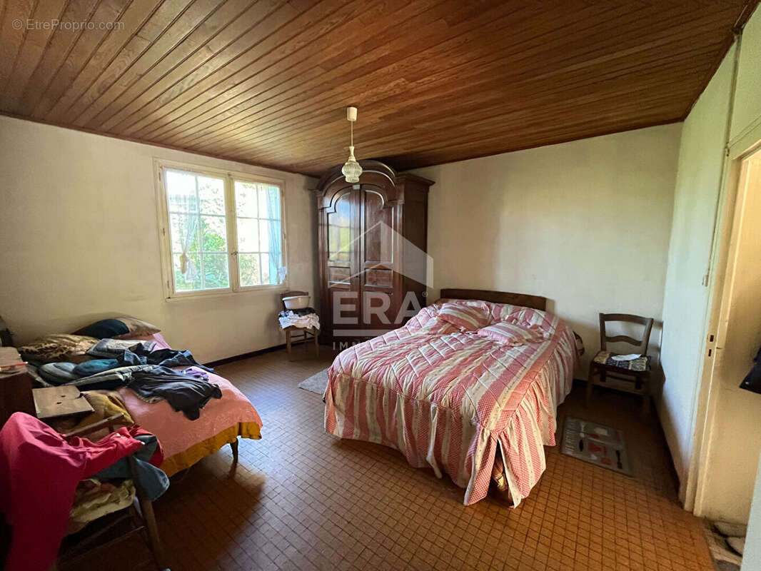 Maison à vendre à Saint Avit Saint Nazaire - 118 m² habitables dépendances terrain 2200 m² - photo 6