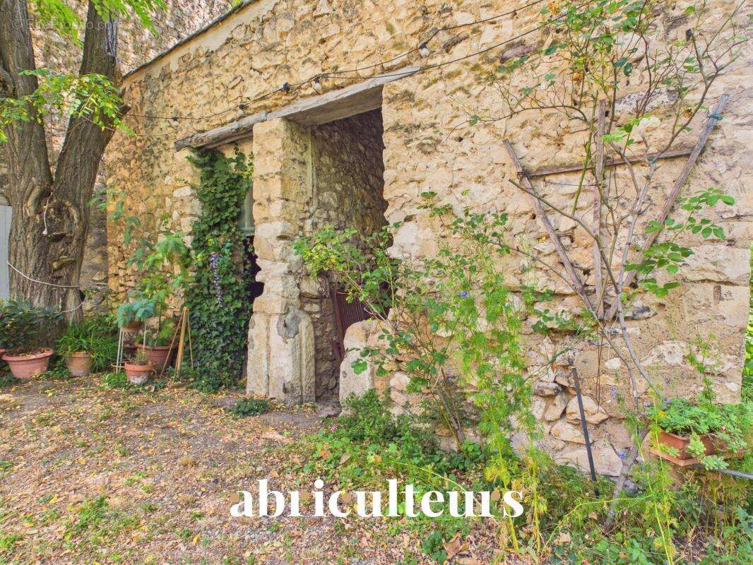 Maison à ORGON