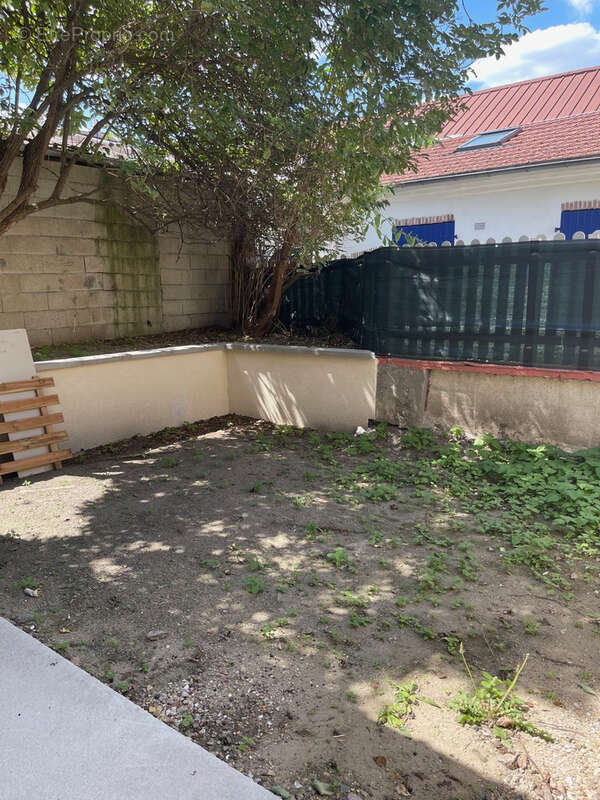 Commerce à SAINT-MAUR-DES-FOSSES