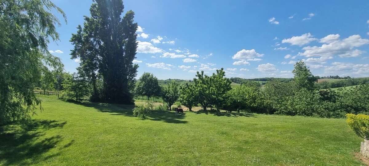 Maison à MONTPEZAT-DE-QUERCY