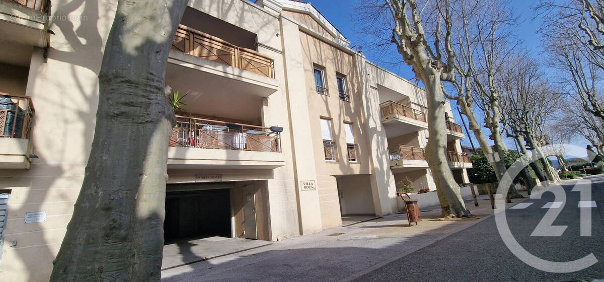 Appartement à LA ROQUEBRUSSANNE