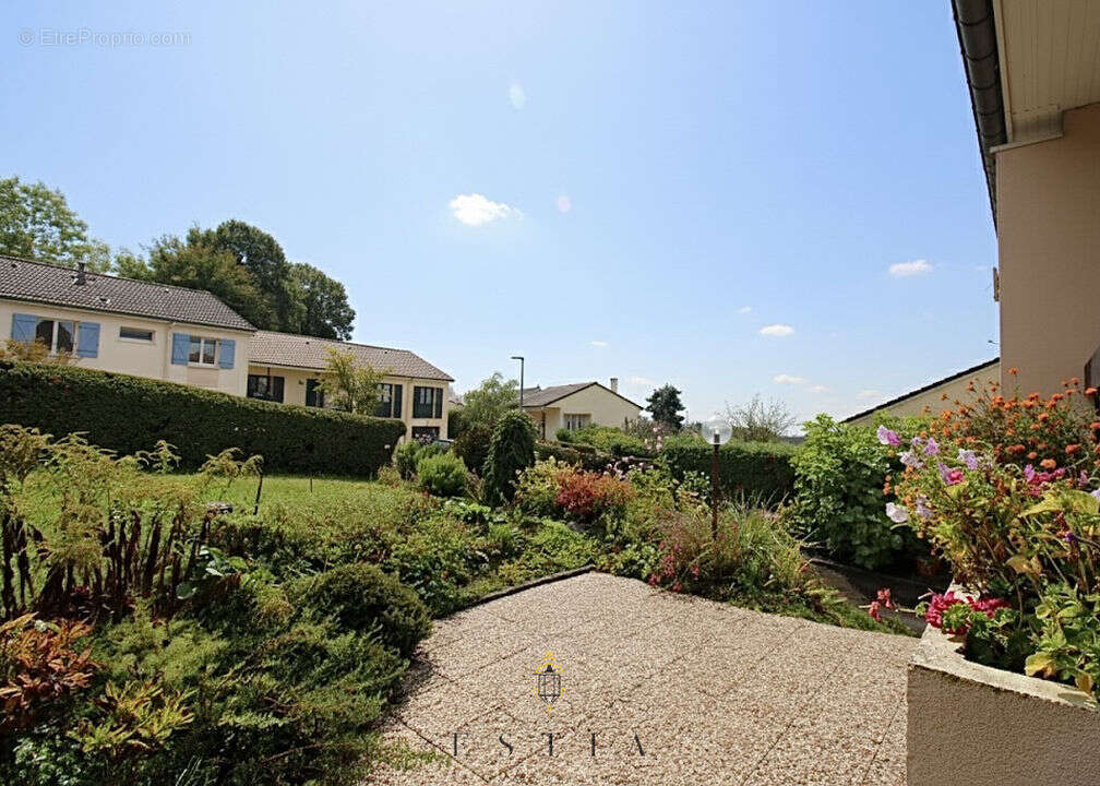 Maison à BOUXIERES-AUX-DAMES