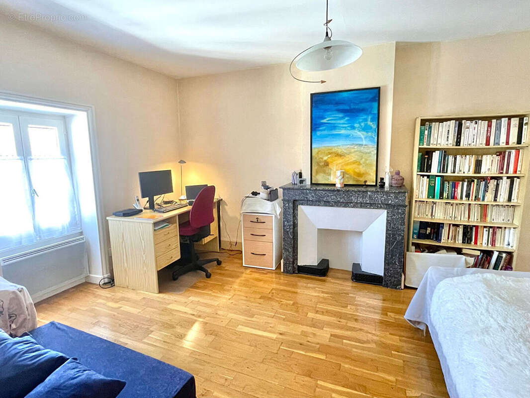 Appartement à BOURGOIN-JALLIEU