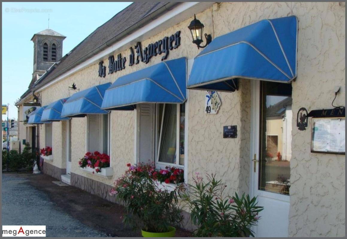 Commerce à GUECELARD