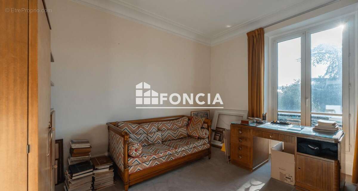 Appartement à NANTERRE