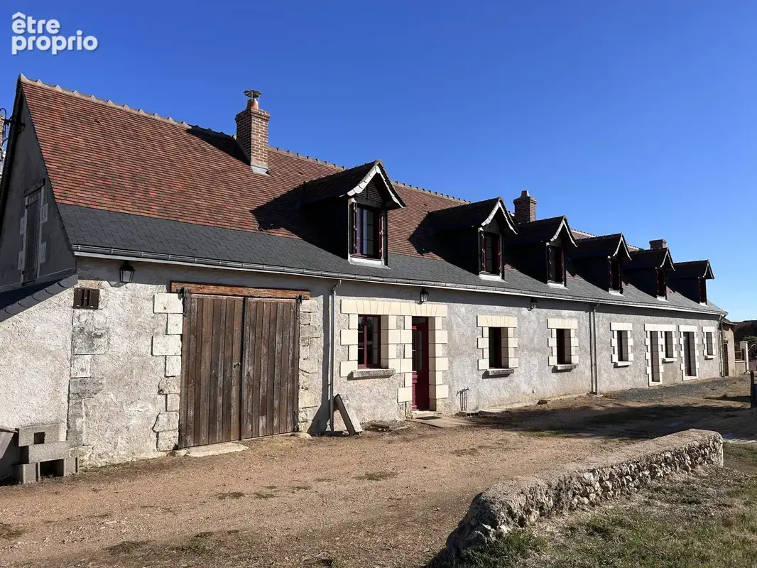 Photo Maison à Saint-Ouen-Les-Vignes au prix de 395 200€