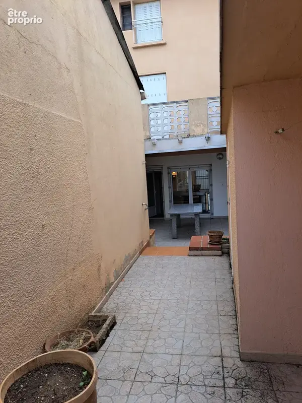 Maison d’environ 110m2 habitable avec une cour intérieure de 30m2. - photo 27