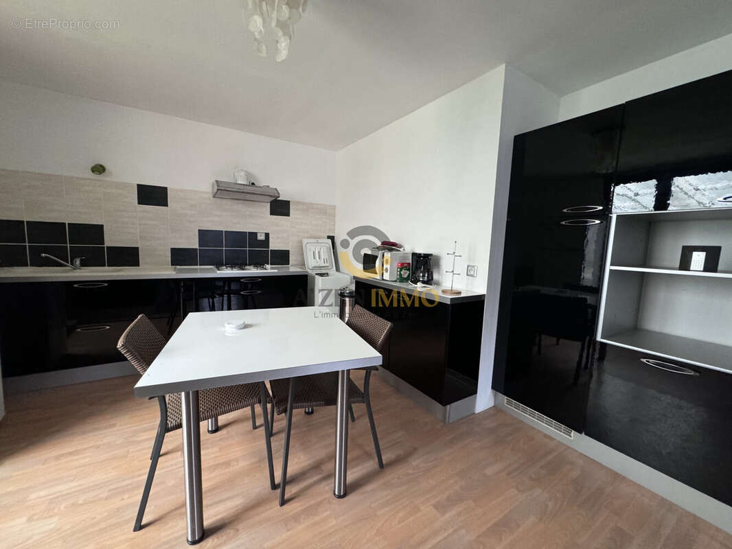 Maison à SECONDIGNY