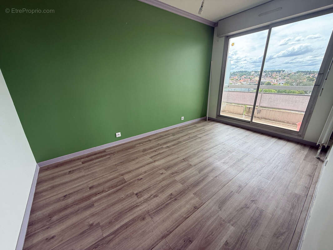 Appartement à BELLERIVE-SUR-ALLIER