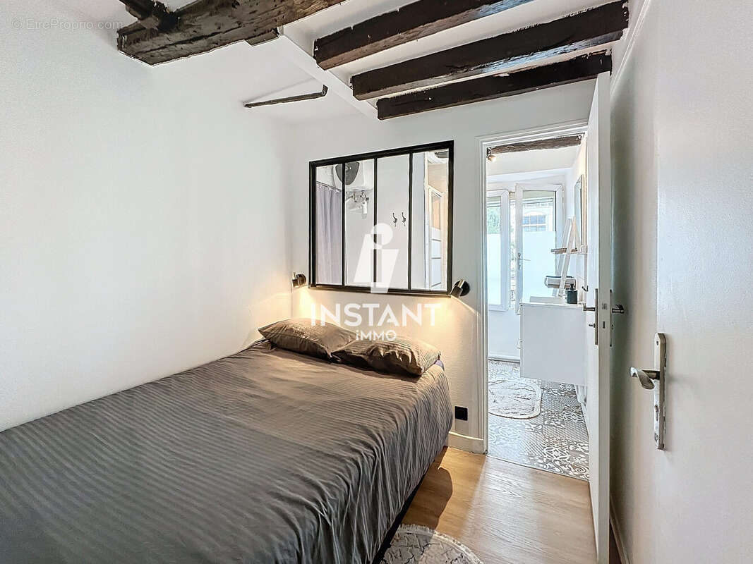 Appartement à PARIS-14E