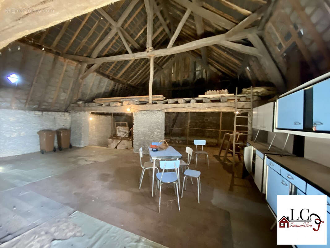 Maison à URZY