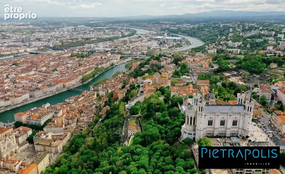 Terrain à LYON-5E