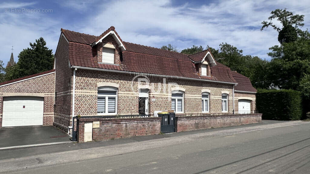 Maison à LA COUTURE