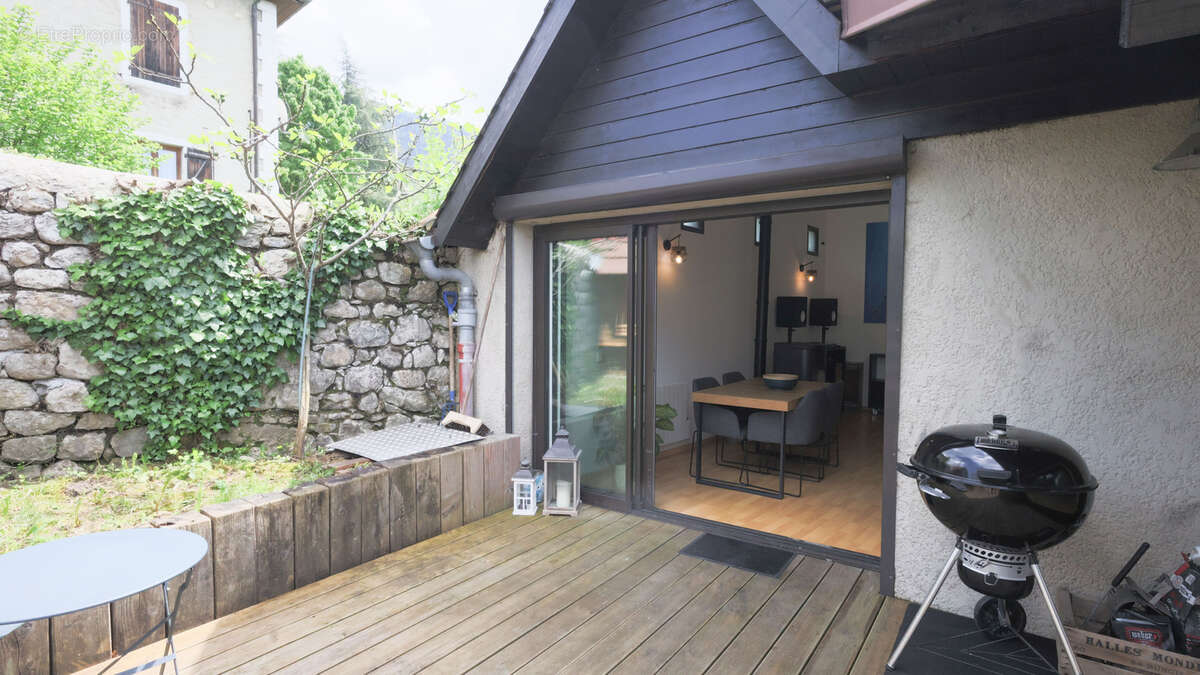 Appartement à GRUFFY