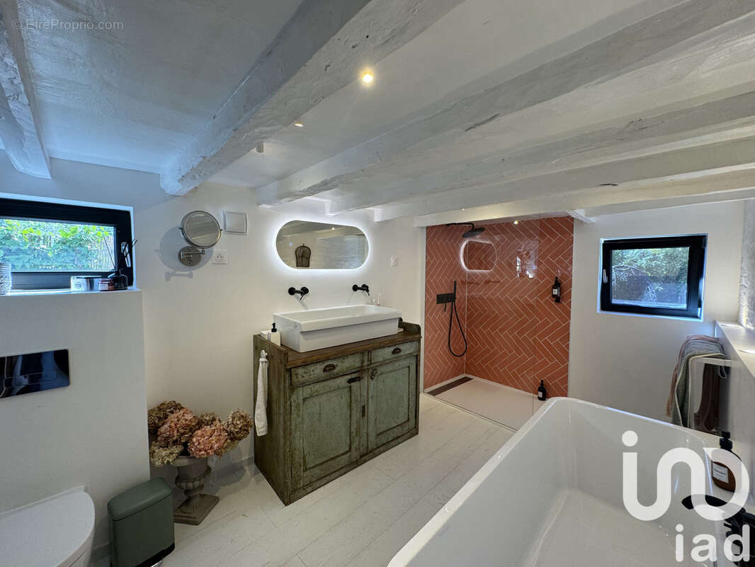 Photo 8 - Maison à LE MESNIL-SOUS-JUMIEGES