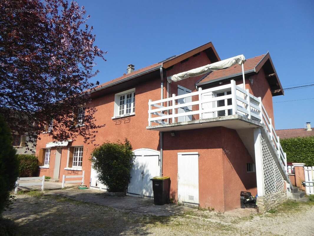 Maison à COURTENAY