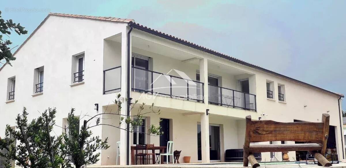 Proche Vézénobres, villa récente avec piscine et hangar - photo 10