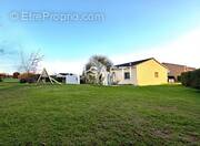 Photo 1 - Maison à SAINT-SULPICE