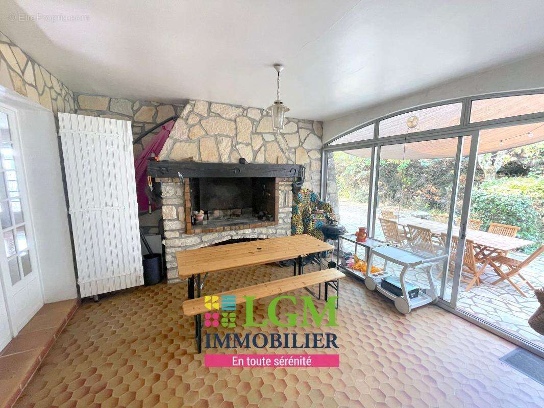 Maison à BOISSET-ET-GAUJAC