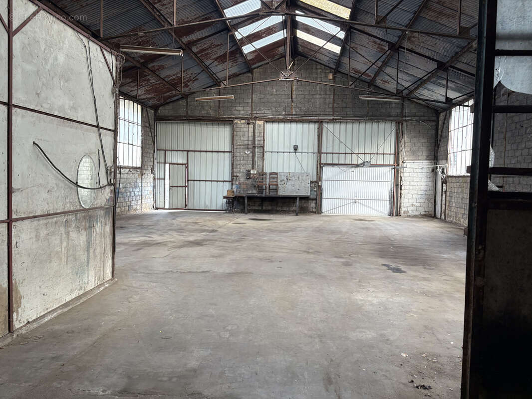 Maison à AMBRIERES-LES-VALLEES