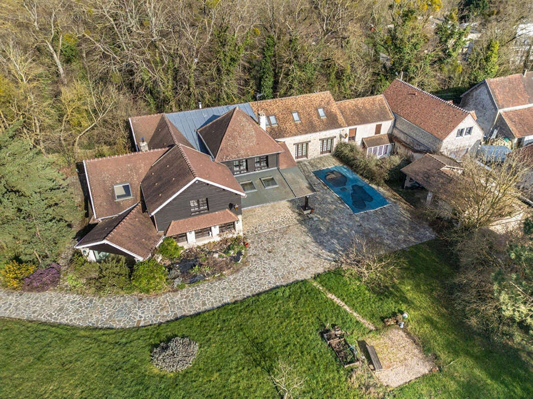 Maison à GOUSSONVILLE