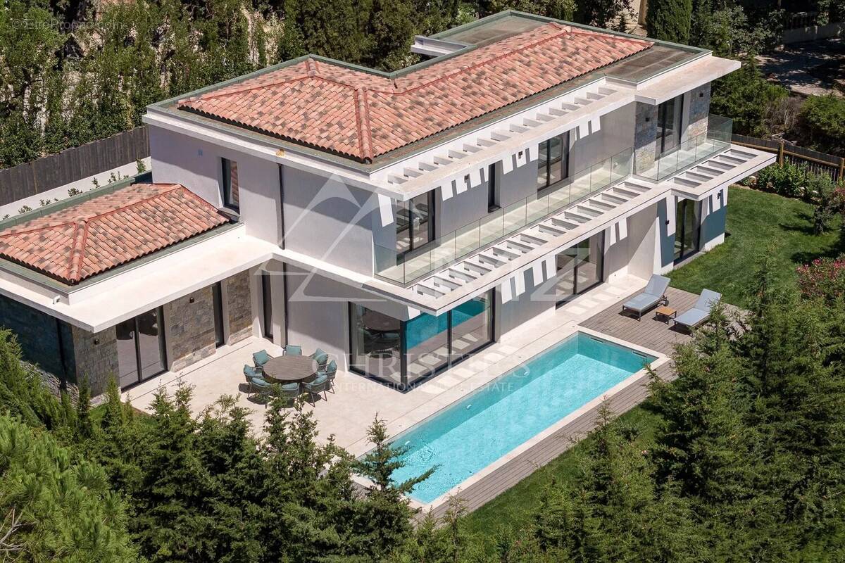 Maison à MOUGINS