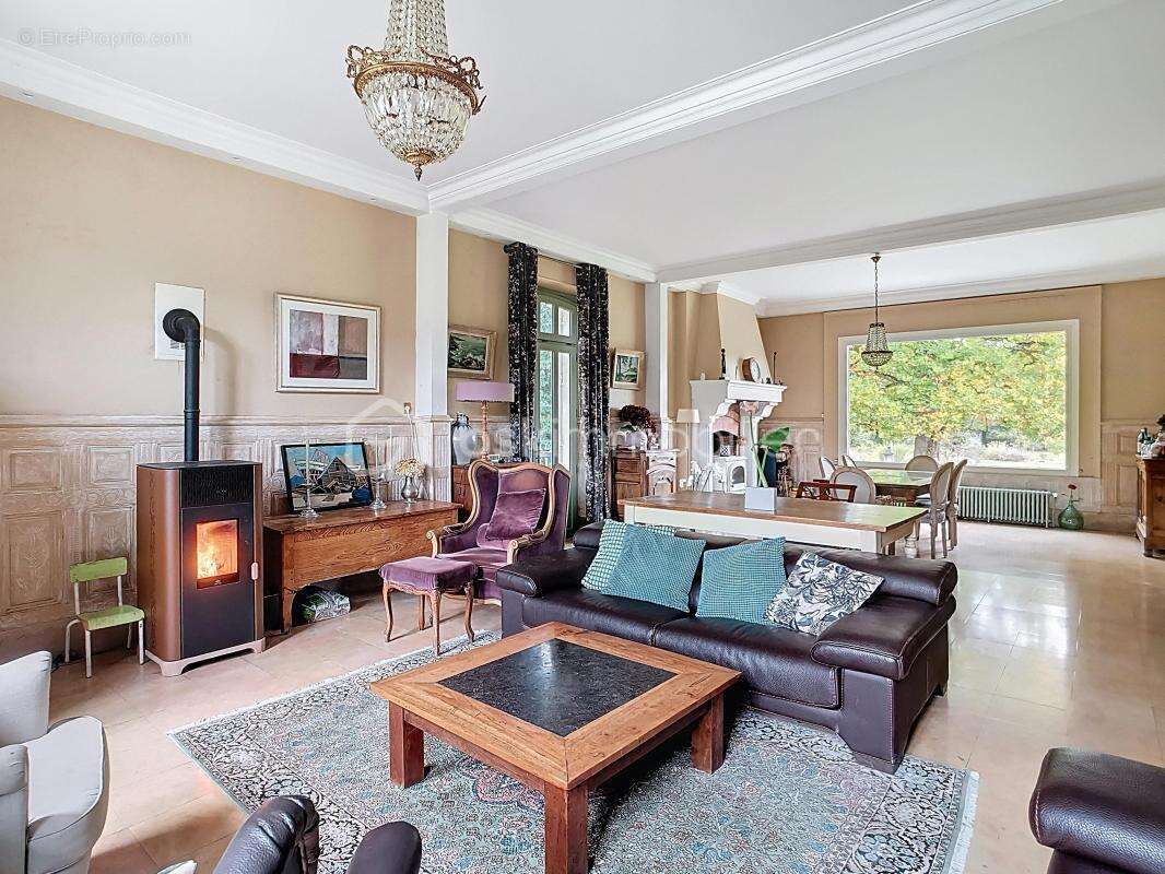 Maison à GERMIGNY-L&#039;EVEQUE