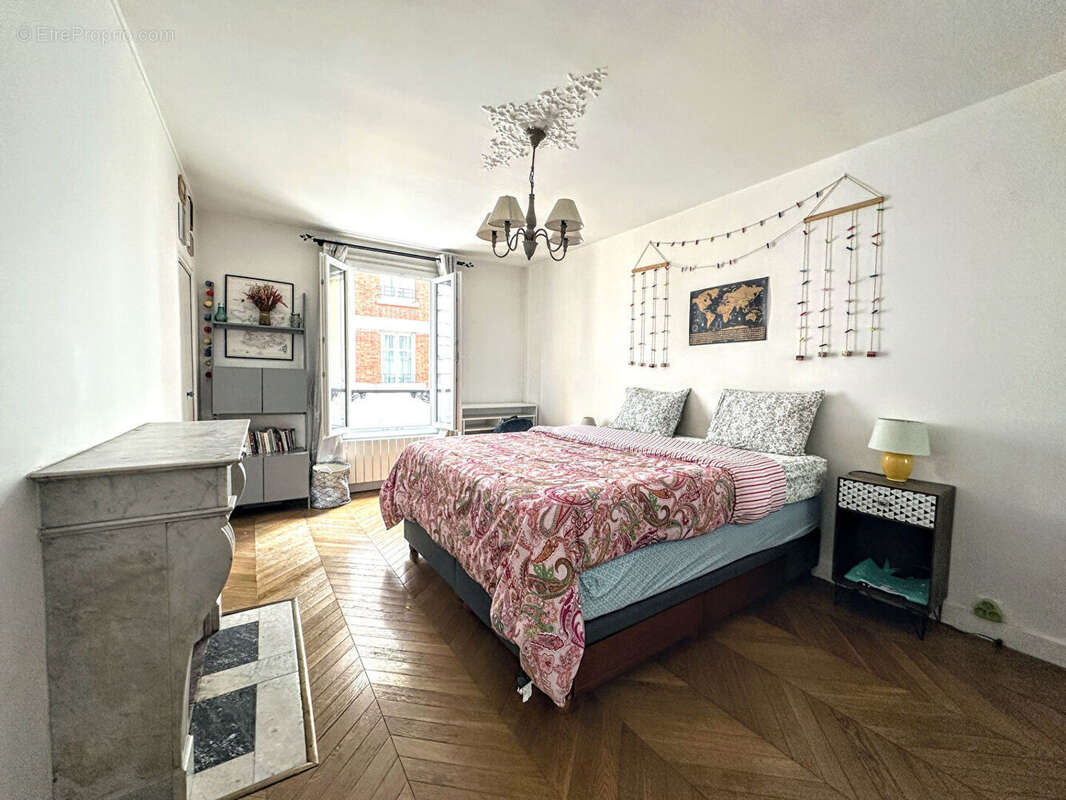 Appartement à PARIS-15E