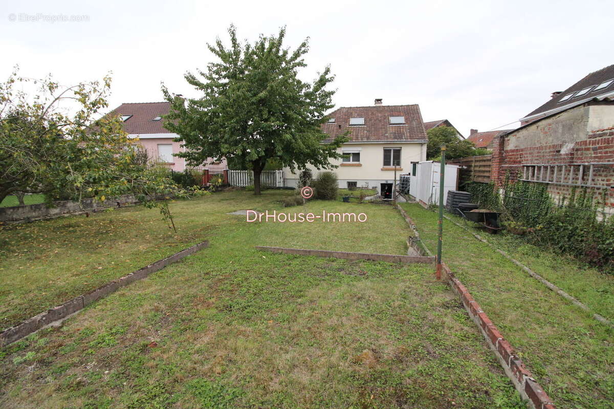 Maison à BRUAY-LA-BUISSIERE