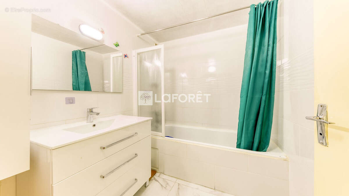 Appartement à ROISSY-EN-BRIE