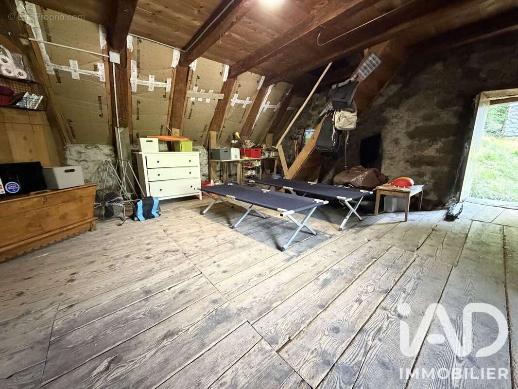 Maison 60 m² à Le Falgoux  - photo 8
