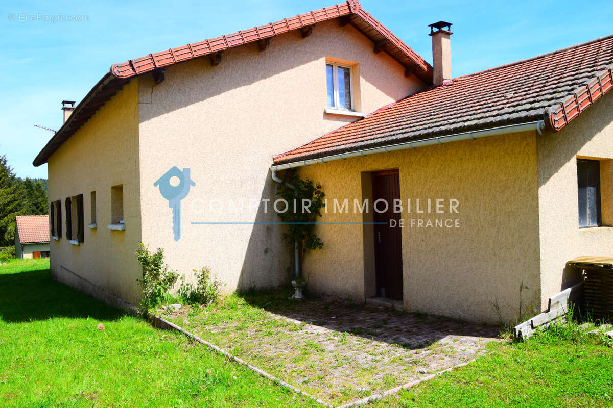 Maison à COUCOURON