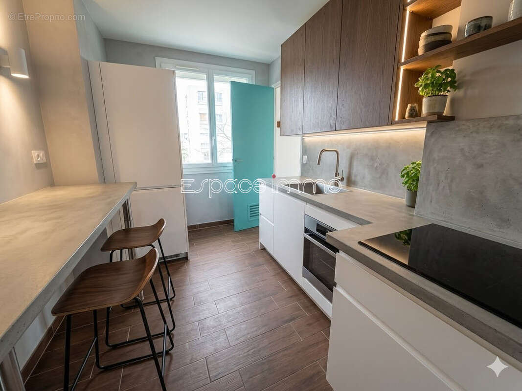 Appartement à MONT-SAINT-AIGNAN