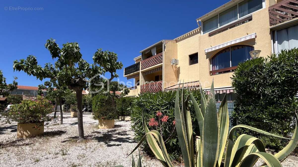 Appartement à LA LONDE-LES-MAURES