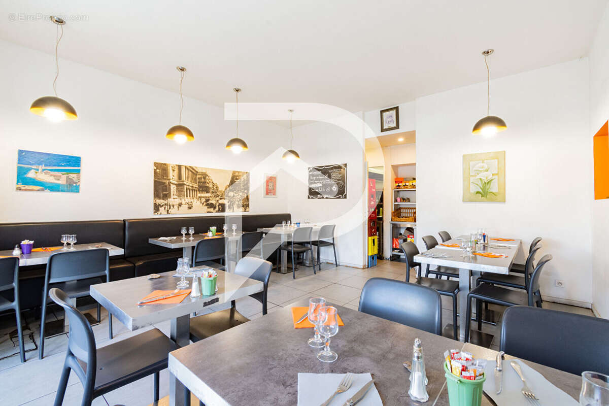 Commerce à MARSEILLE-2E