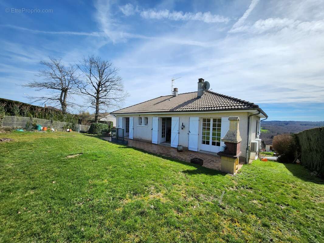 Maison à LE PALAIS-SUR-VIENNE