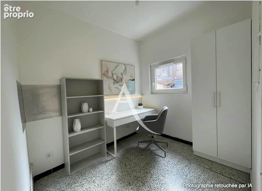 Clermont-l'hérault centre - t4 de 80 m² - 3 chambres - l'intégralité du 1er étage - fort potentiel - photo 6