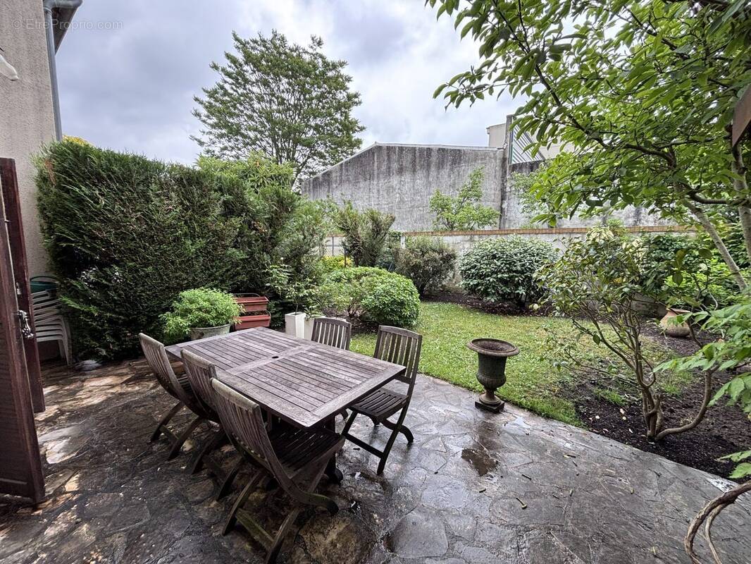 Maison à NANTERRE