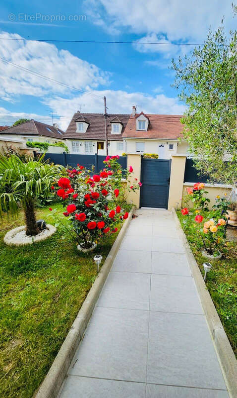 Maison à MITRY-MORY