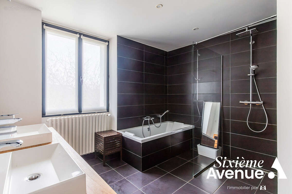 Propriété d'exception - Environnement privilégié - 7 pièces - 5 chambres 220m² habitable - photo 17