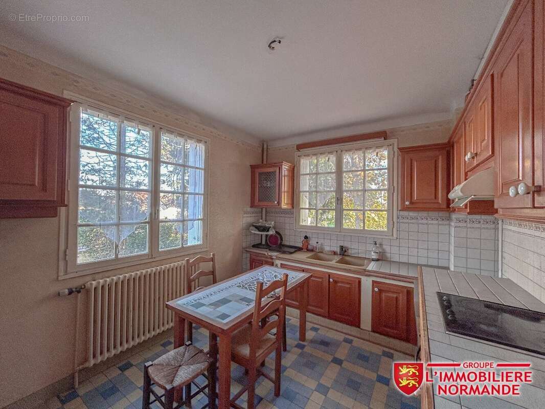 Maison à ROSNY-SUR-SEINE