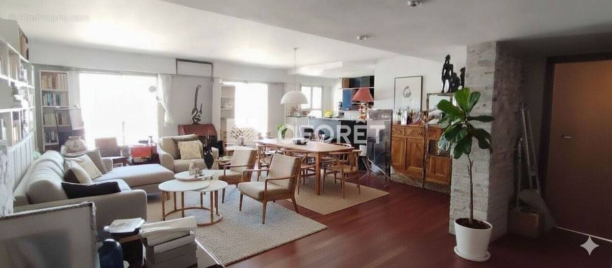 Appartement à PARIS-14E