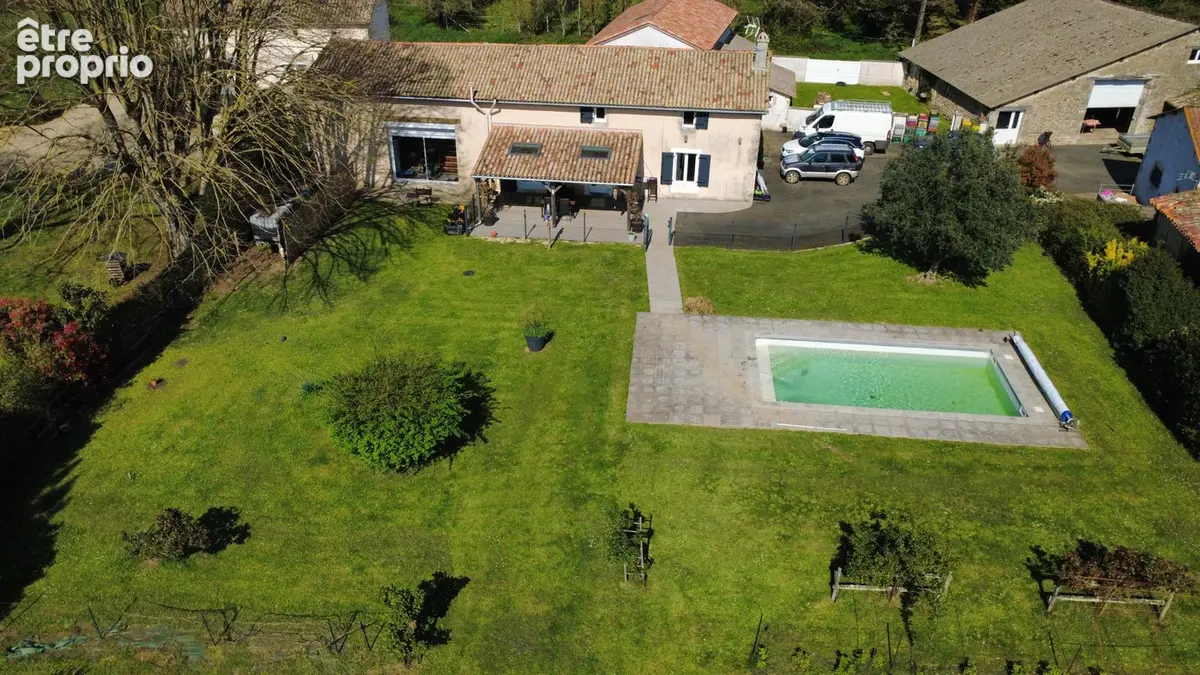 Photo Maison à Vaux au prix de 371 000€