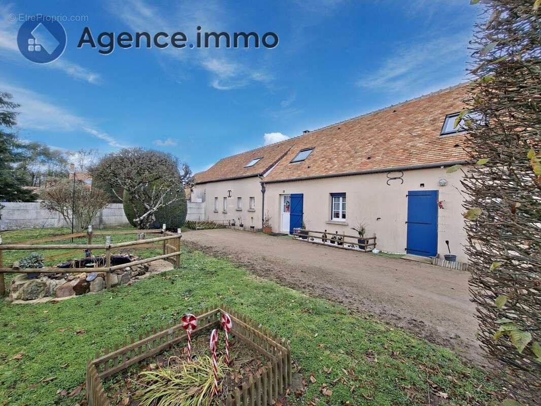 Maison à LAIGNE-EN-BELIN