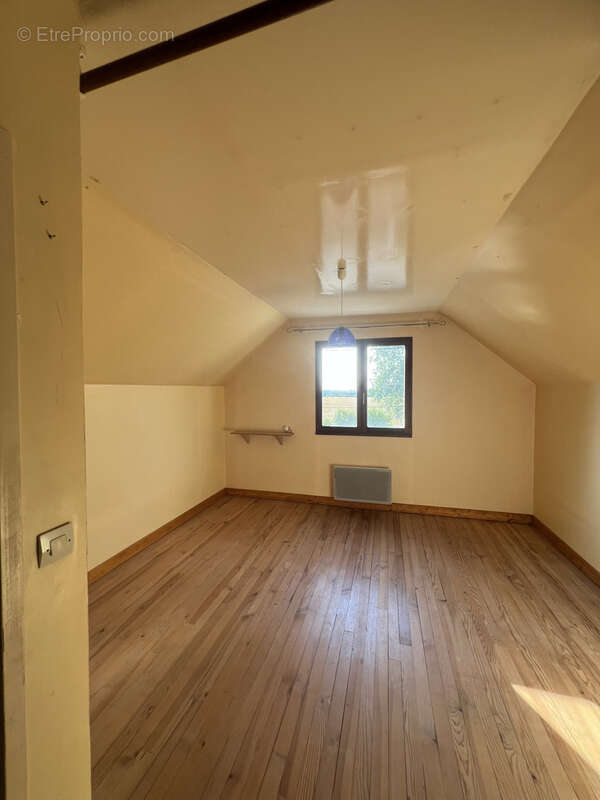 Maison à COULANGES-LES-NEVERS