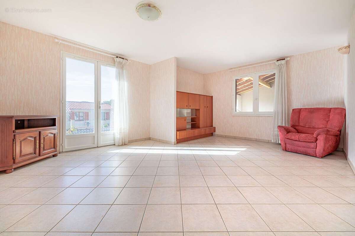 Maison à SAINT-ORENS-DE-GAMEVILLE