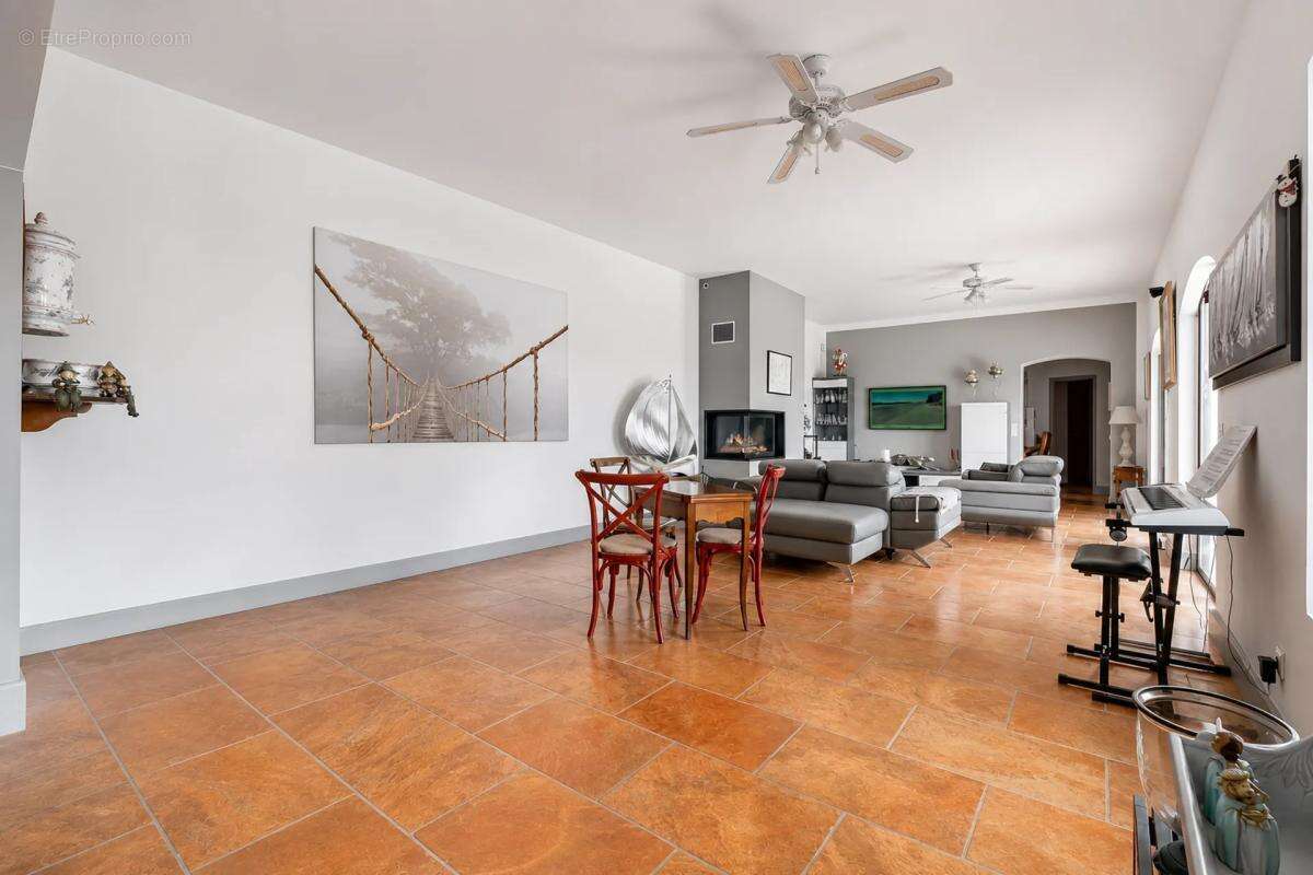 Luxueuse villa au Plan-de-la-Tour - photo 6